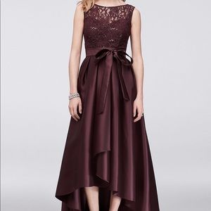 Bridesmaid dress in wine